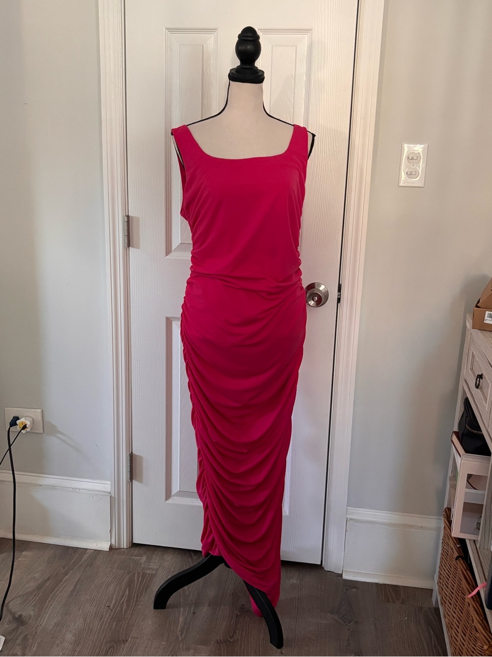 🩷Minuet Petite Hot Pink Ruched One-Shoulder Midi Dress - Picture 2 of 8